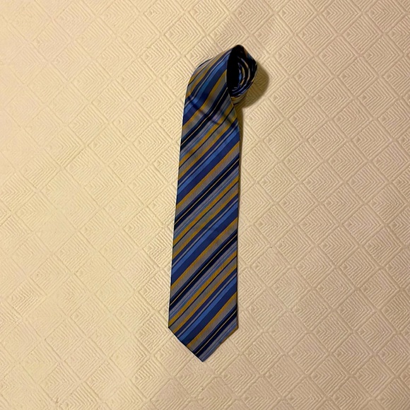 MULTI LABELED, MULTI COLORED TIES. 6 IN TOTAL - Picture 7 of 8